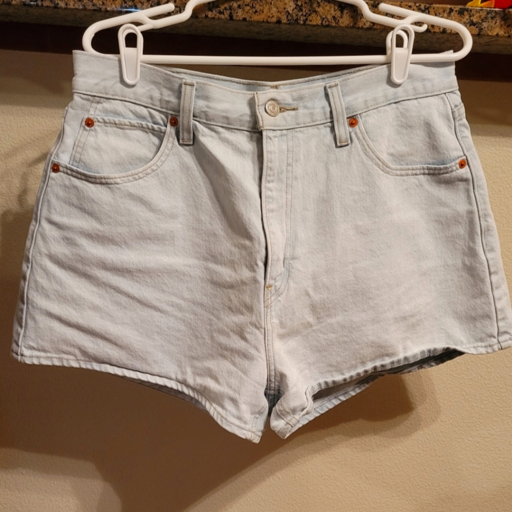 Levi's Light Blue Ballon Jean Shorts, 32
